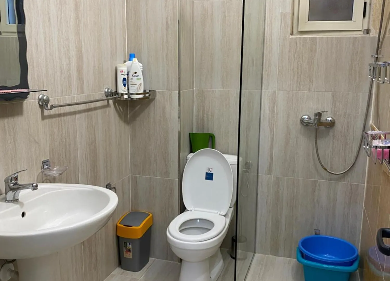 Tinas Rooms دراس