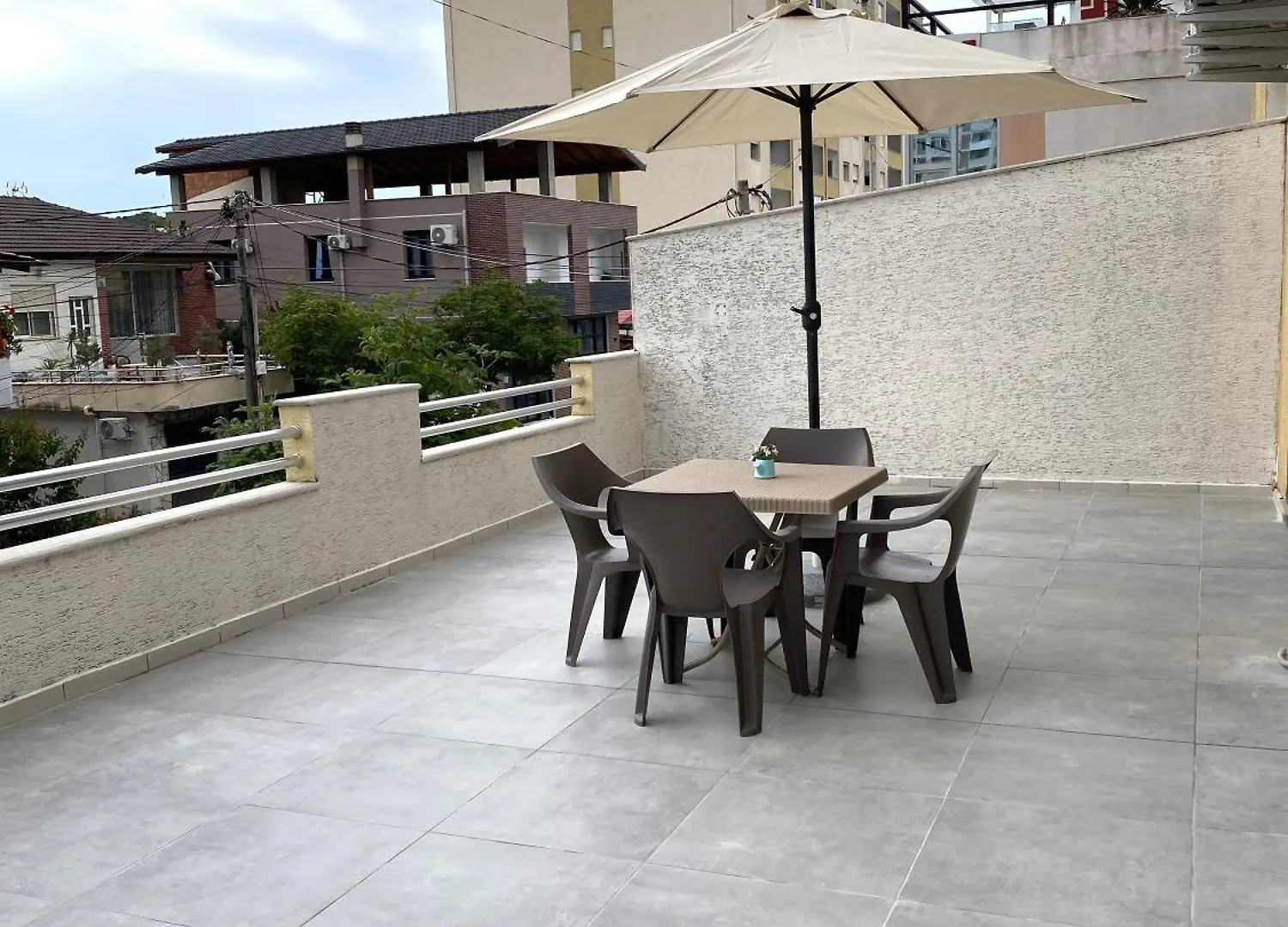 Guest house Tinas Rooms Durres Albania