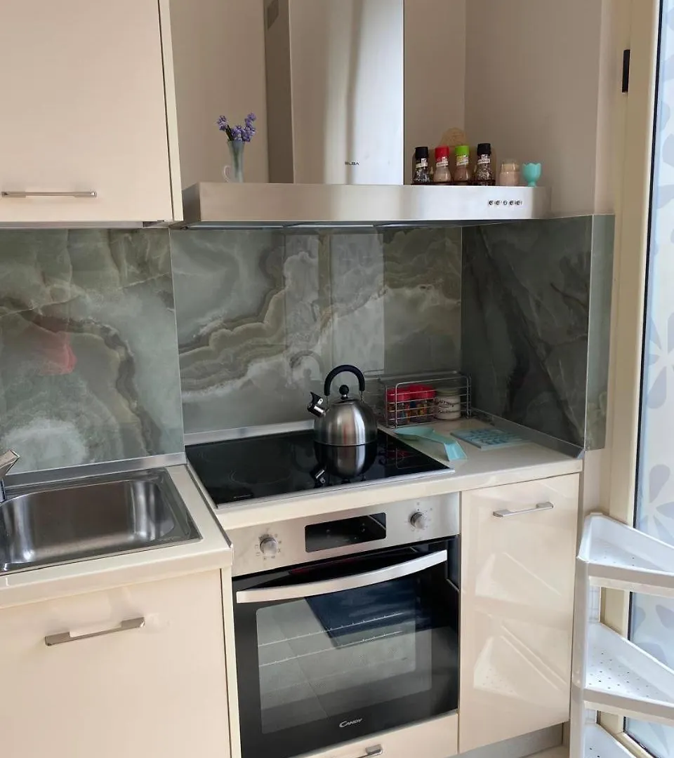 Tinas Rooms Durres